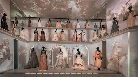 dior ausstellung paris|la galerie Dior book.